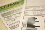 Cemig alerta 300 mil famílias sobre risco de perder desconto na conta de luz