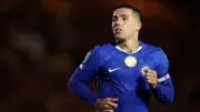 Chelsea pune Enzo Fernández por declarações sobre futuro e meia fica fora de dois jogos
