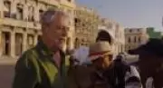 Chico Buarque surpreende em encontro musical espontâneo nas ruas de Havana, Cuba