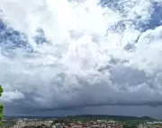 Chuvas intensas atingem Aracaju: Defesa Civil registra 54,8 mm em Jardim Centenário