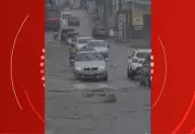 Chuvas intensas causam alagamentos em Caruaru e interrompem trânsito em diversos bairros