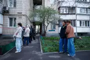 Cinco mortos em ataque a supermercado em Kiev, Ucrânia, diz Zelensky