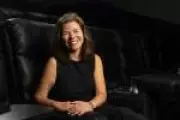 Cineasta explica coprodução de 'O Riso e a Faca' premiado em Cannes