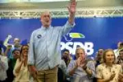 Ciro Gomes diz que 'se tivesse juízo' não disputaria Presidência, mas adia decisão para maio