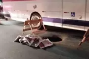 Cratera se abre em avenida de Santos e interrompe trânsito; ninguém se feriu