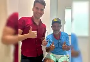 Crianças cantam 'Você é Especial' em despedida emocionante de médico no Tocantins