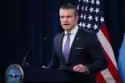 Democratas investigam se Hegseth tentou investir em fundo de defesa antes da guerra ao Irã