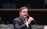 Deputado Bacelar fecha acordo com PGR e devolverá R$ 1,4 milhão por funcionárias fantasmas