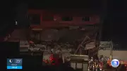 Desabamento soterra duas pessoas em comércio no Capão Redondo, em São Paulo