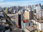 Divinópolis aprova lei que libera entregadores de levar encomendas até portas de condomínios