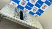Dois jovens presos e adolescente apreendido por tráfico de drogas em Volta Redonda