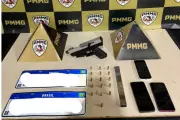 Dois suspeitos de duplo homicídio são presos com submetralhadora em MG