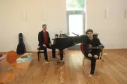 Duo de Bauru leva música brasileira em turnê e masterclasses na Alemanha e Bélgica