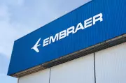 Embraer bate recorde com carteira de pedidos de US$ 32,1 bilhões no 1º trimestre de 2026