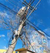 Enel identifica e remove 'gato' de energia em parque de diversões em Itaperuna