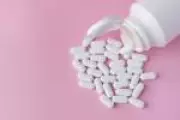 Estudo dinamarquês robusto descarta ligação entre paracetamol na gravidez e autismo