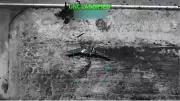 EUA divulgam imagens de ataques aéreos que destruíram avião e tanques do Irã