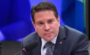 Ex-deputado Alexandre Ramagem é solto da prisão nos Estados Unidos