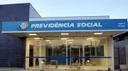 Fila do INSS cai para 2,6 milhões em abril após pico de 3,1 milhões