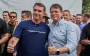 Flávio Bolsonaro e Tarcísio de Freitas iniciam pré-campanha conjunta na Agrishow 2026