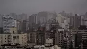 Frente fria e ciclone extratropical provocam chuva e risco de temporais no Sul do Brasil