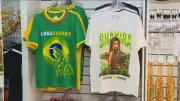Fãs de Shakira movimentam comércio na Saara com 'Lobacabana' antes de megashow no Rio