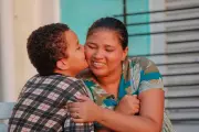 Governo de Pernambuco abre 1.982 vagas no programa Mães de Pernambuco com auxílio de R$ 300