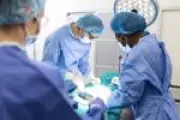 Guerra Irã-EUA encarece insumos e afeta empresas de saúde no Brasil