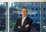 Guerra no Oriente Médio pode manter juros altos e reduzir IPOs, alerta Bradesco