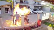 Homem ateia fogo na própria moto durante blitz em Domingos Martins