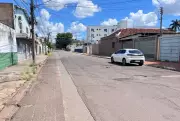 Homem em situação de rua é morto e outros dois são agredidos a pedradas em Campo Grande