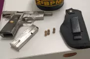 Homem invade casa da mãe de enteada em Boa Vista, ameaça família com arma e é preso