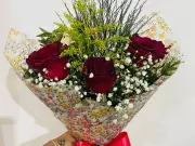 Homem é preso em Araxá por enviar flores e bolo à ex-mulher, violando medida protetiva