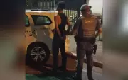 Homem é preso por agredir mãe com agulha de crochê em Alumínio (SP)