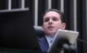 Hugo Motta comemora vitória expressiva de Odair Cunha no TCU: 'Bom demais, né'