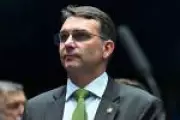 Humorista Murilo Couto inspira slogan de campanha de Flávio Bolsonaro sem querer