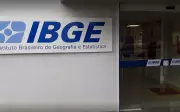 IBGE reduz vagas em processo seletivo temporário e adia escolha de banca organizadora
