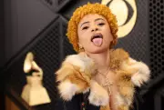 Ice Spice é agredida em briga dentro de McDonald's em Los Angeles