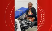 Idosa de Feira de Santana viraliza com vídeo bem-humorado em hospital