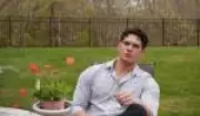 Influenciador da 'machosfera' Clavicular é banido do YouTube após overdose ao vivo