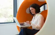 Internet Dedicada vs Compartilhada: Como Escolher a Melhor Conexão para Sua Empresa