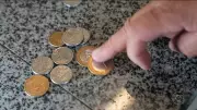 IPCA-15 sobe 0,89% em abril e acumula 4,37% em 12 meses