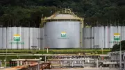 Irã reabre Estreito de Ormuz e preços do petróleo despencam globalmente