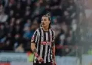 Jackson Irvine: O jogador de futebol que redefine estilo na Copa do Mundo com moda e cultura
