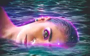 Julia Vargas lança 'D'água', álbum que mergulha em R&B e soul com coragem e liberdade