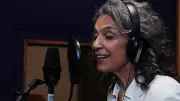 Álbum 'Henri Salvador do Brasil' celebra obra do cantor com versões em português