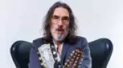 Lobão apresenta show intimista 'Lual Indoor' no Blue Note SP