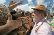 Lula elogia inteligência de estudantes cearenses e faz piada sobre 'cabeça grande'