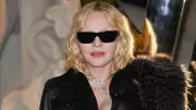 Madonna surpreende no Coachella com participação especial e anuncia novo álbum