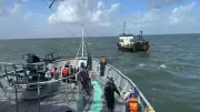 Marinha do Brasil resgata navio mercante à deriva há 20 dias no litoral do Amapá